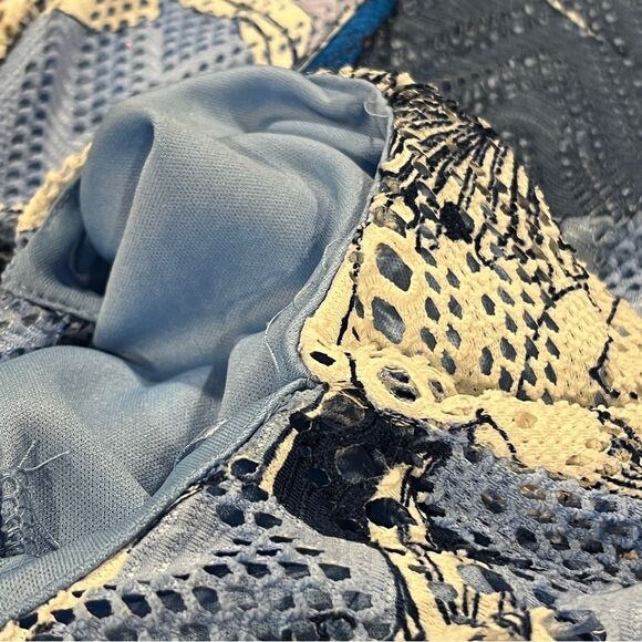 Wesport Floral Blue and White Sleeveless halter Dress size medium - Picture 8 of 14